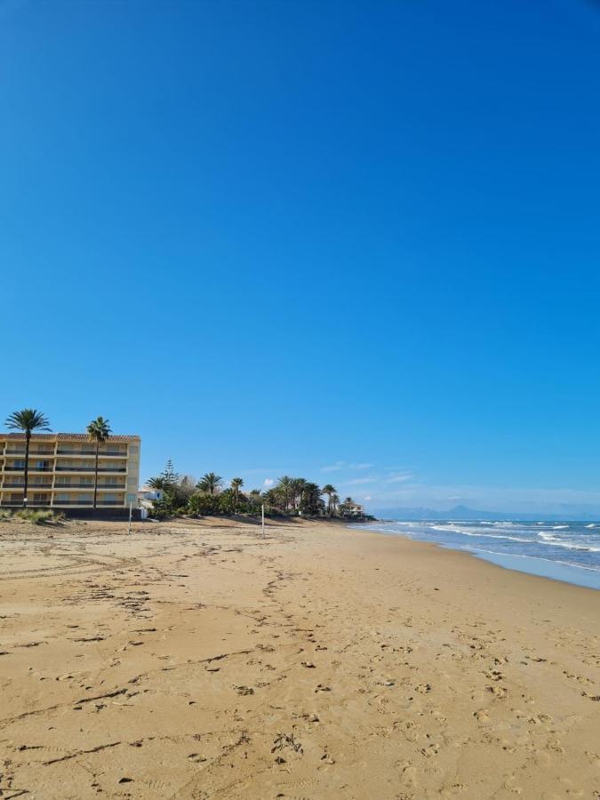 Sunny Denia Beachside Apartment with Pool Exterior photo